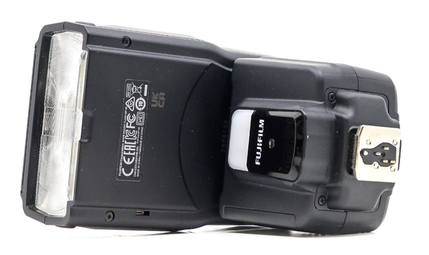 Flash Fujifilm EF-60 TTL (location)