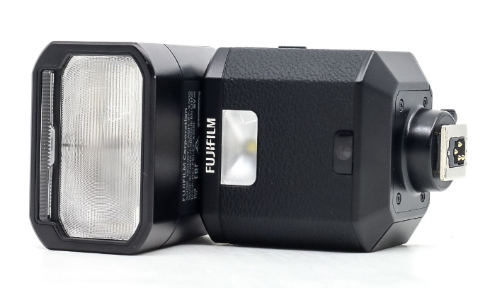 Flash Fujifilm EF-X500 TTL (location)
