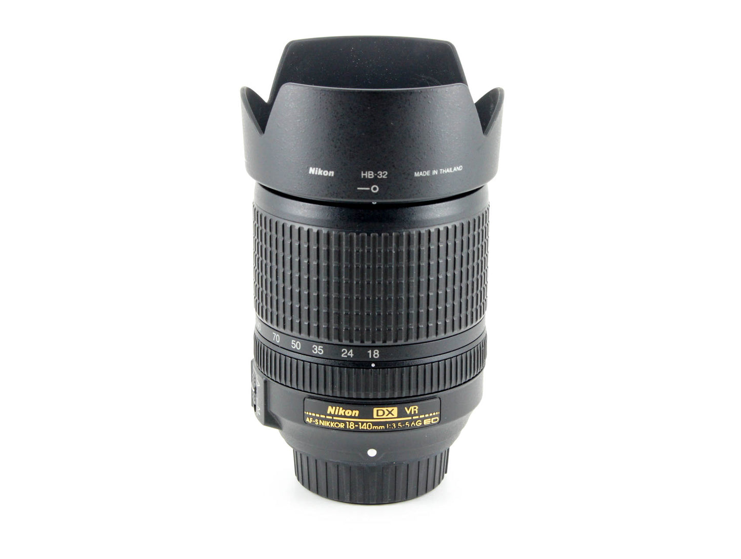 KIT : D5600 + Nikon AF-S DX Nikkor 18-140mm f/3.5-5.6G ED VR (location)