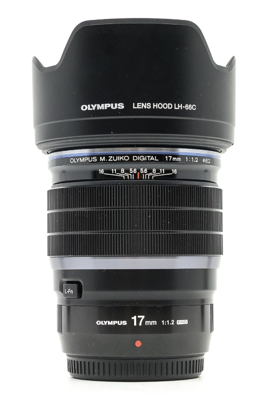 Objectif Olympus M.Zuiko 17mm f/1.2 PRO (location)