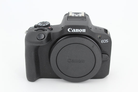 KIT : Canon R100 + Canon RF 18-45mm f/4.5-6.3 IS STM (location)