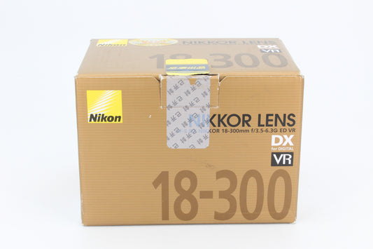 Objectif Nikon AF-S DX 18-300mm f/3,5-6.3 ED VR (occasion)