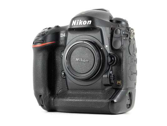 Boitier Nikon D4 réflex numérique (location)