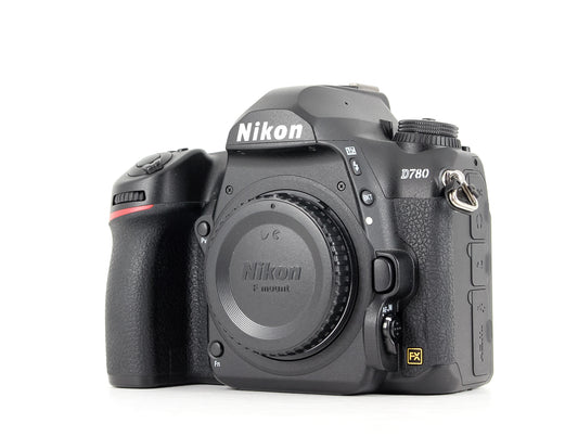 Boitier Nikon D780 réflex numérique (location)