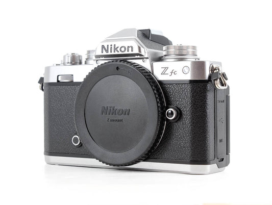 Boitier Nikon Z fc hybride numérique (location)